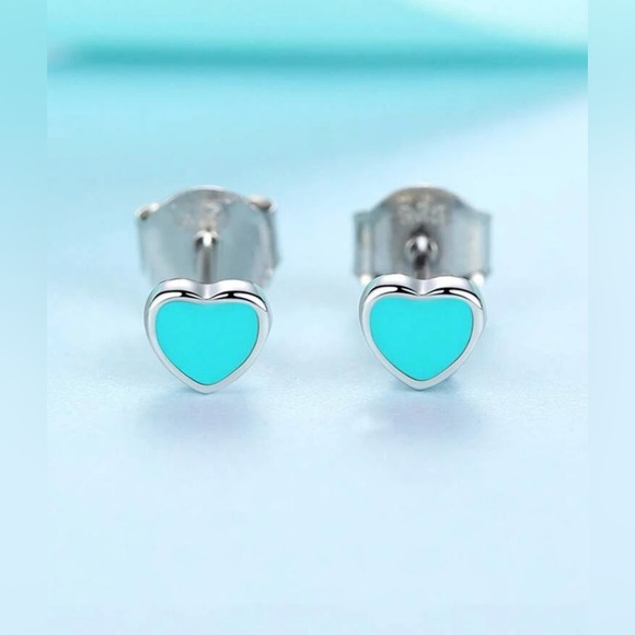 🩵STAMPED S925 Silver/Teal Heart Stud Earrings NWT - Picture 3 of 14